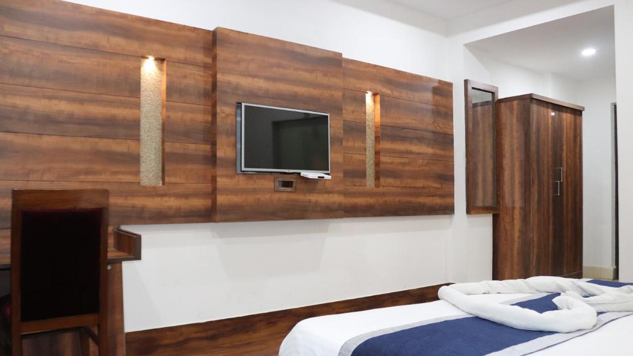 Отель Ak Continental - Mcleodganj Дармсала Экстерьер фото