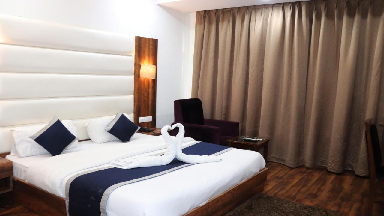 Отель Ak Continental - Mcleodganj Дармсала Экстерьер фото
