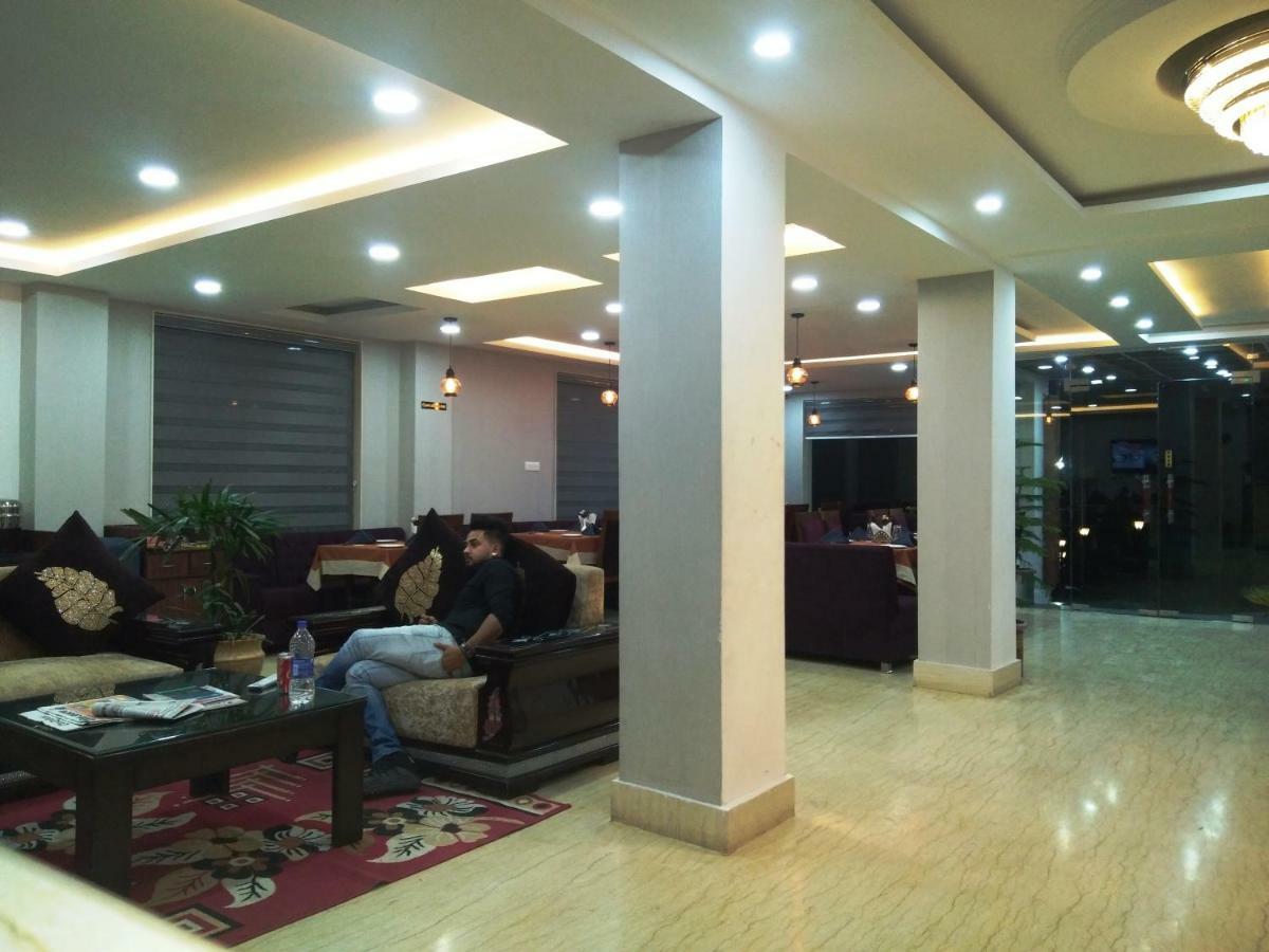 Отель Ak Continental - Mcleodganj Дармсала Экстерьер фото