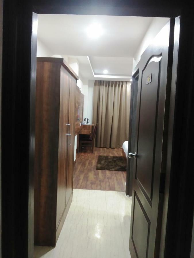Отель Ak Continental - Mcleodganj Дармсала Экстерьер фото